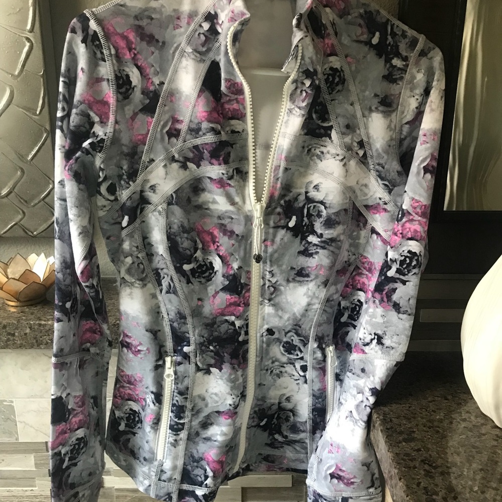 Lululemon moody mirage jacket